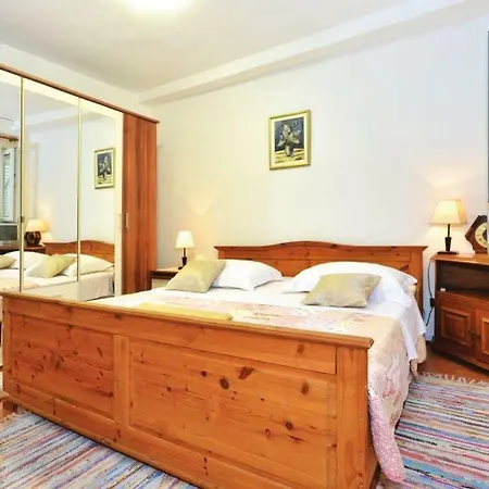 Appartement Old Stone Near Beach *